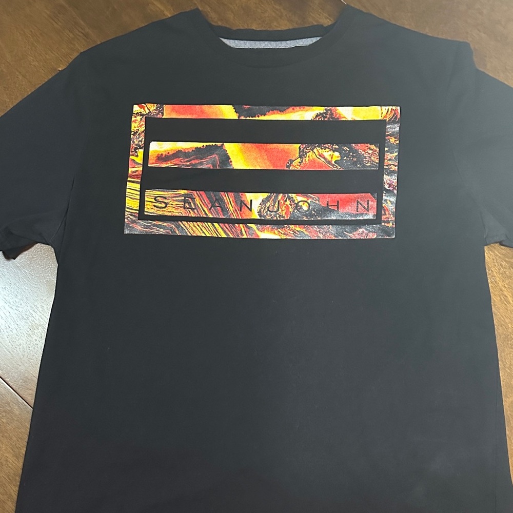 Sean John Black T-Shirt with Vibrant Orange Graphic